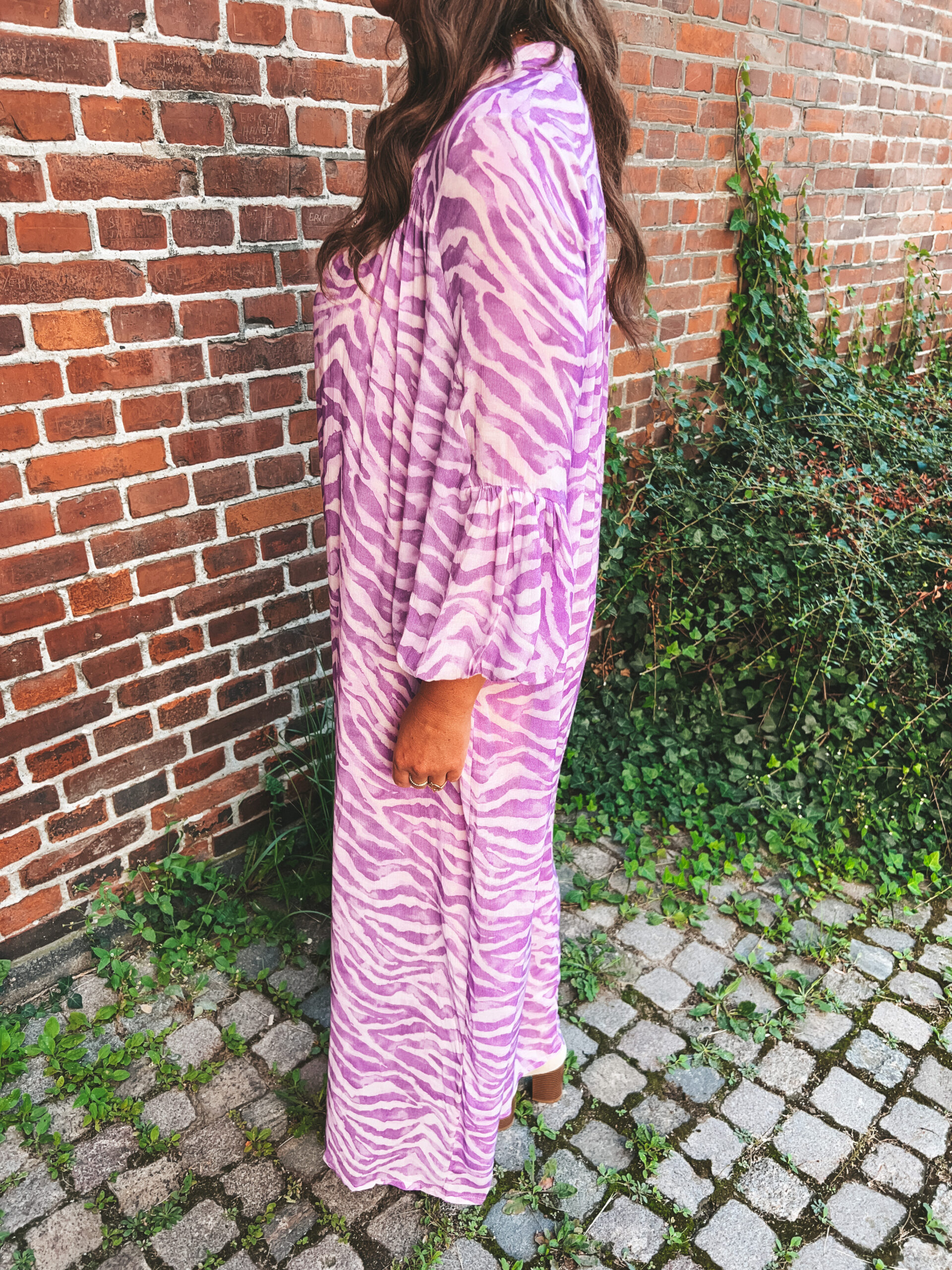 Viskosklänning - Violet Zebra - Bild 5