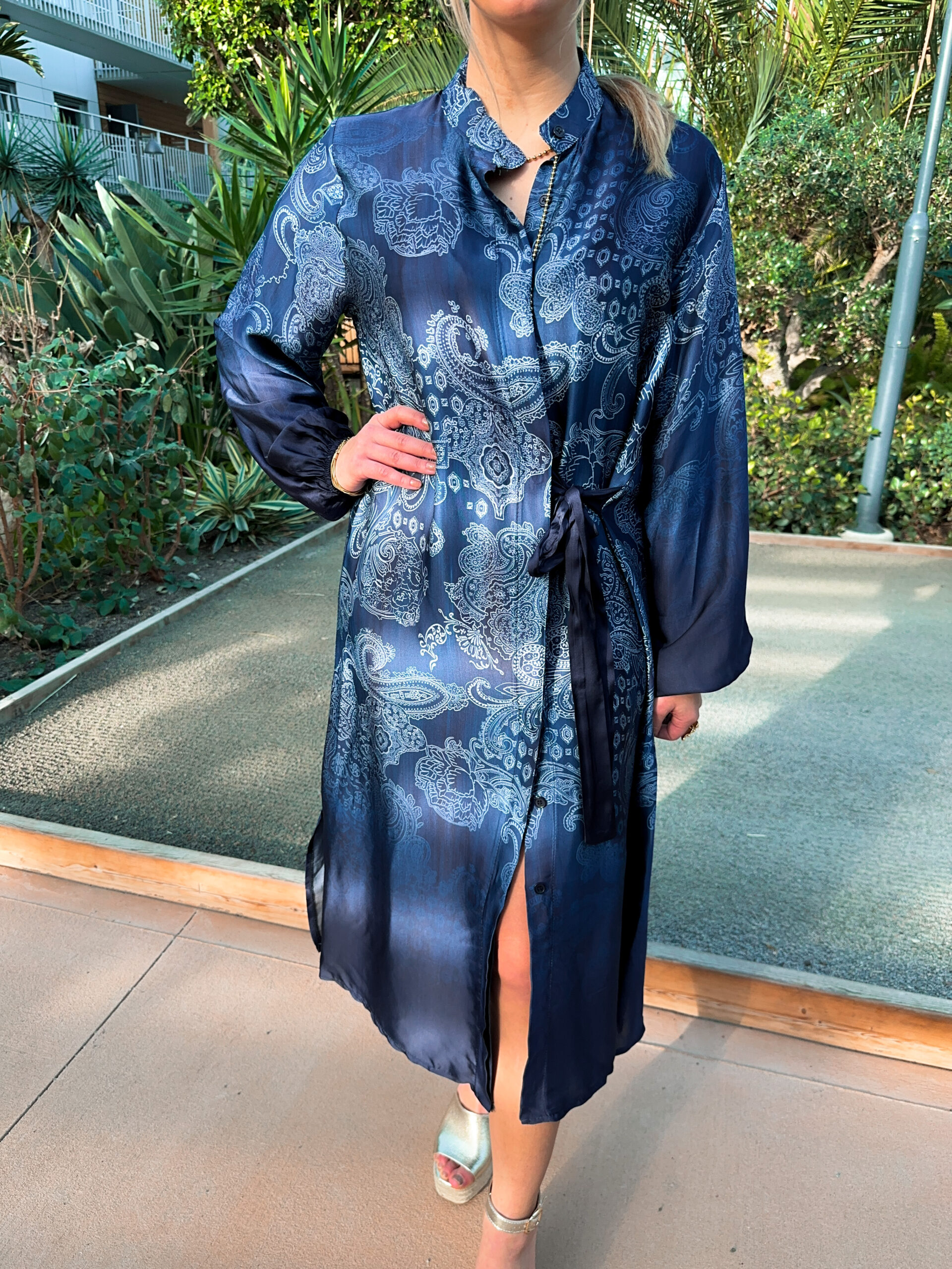 Paisleymönstrad Silkesklänning - Marinblå