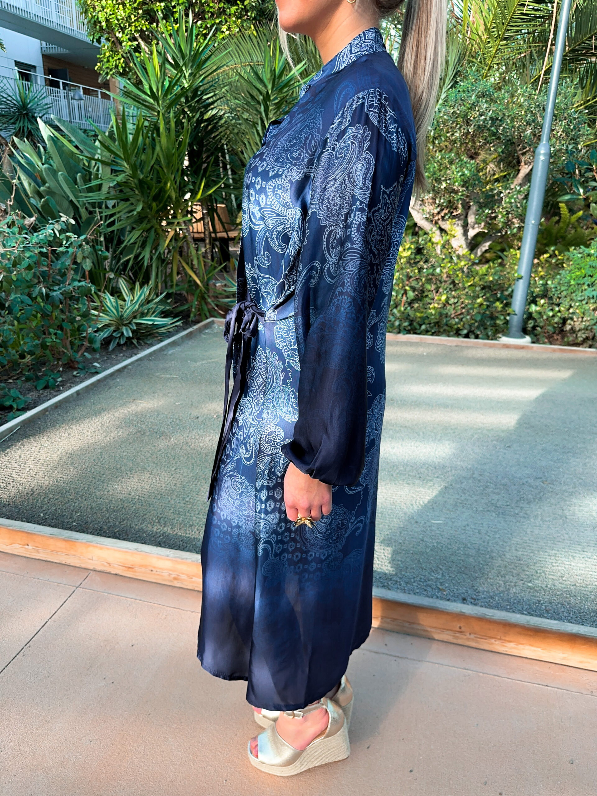 Paisleymönstrad Silkesklänning - Marinblå - Bild 3