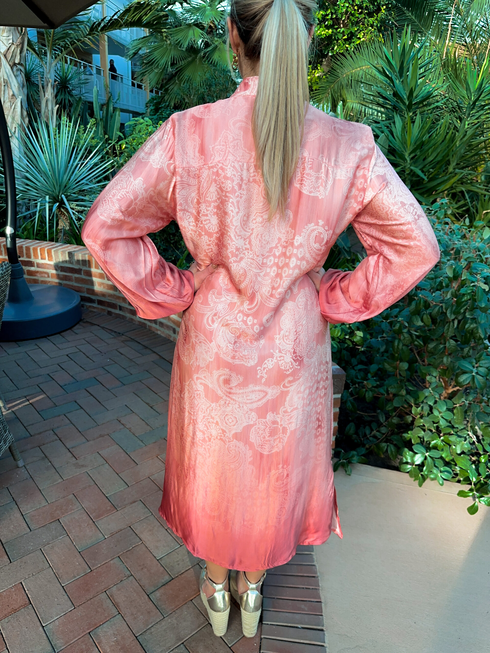 Paisleymönstrad Silkesklänning - Rosa - Bild 3