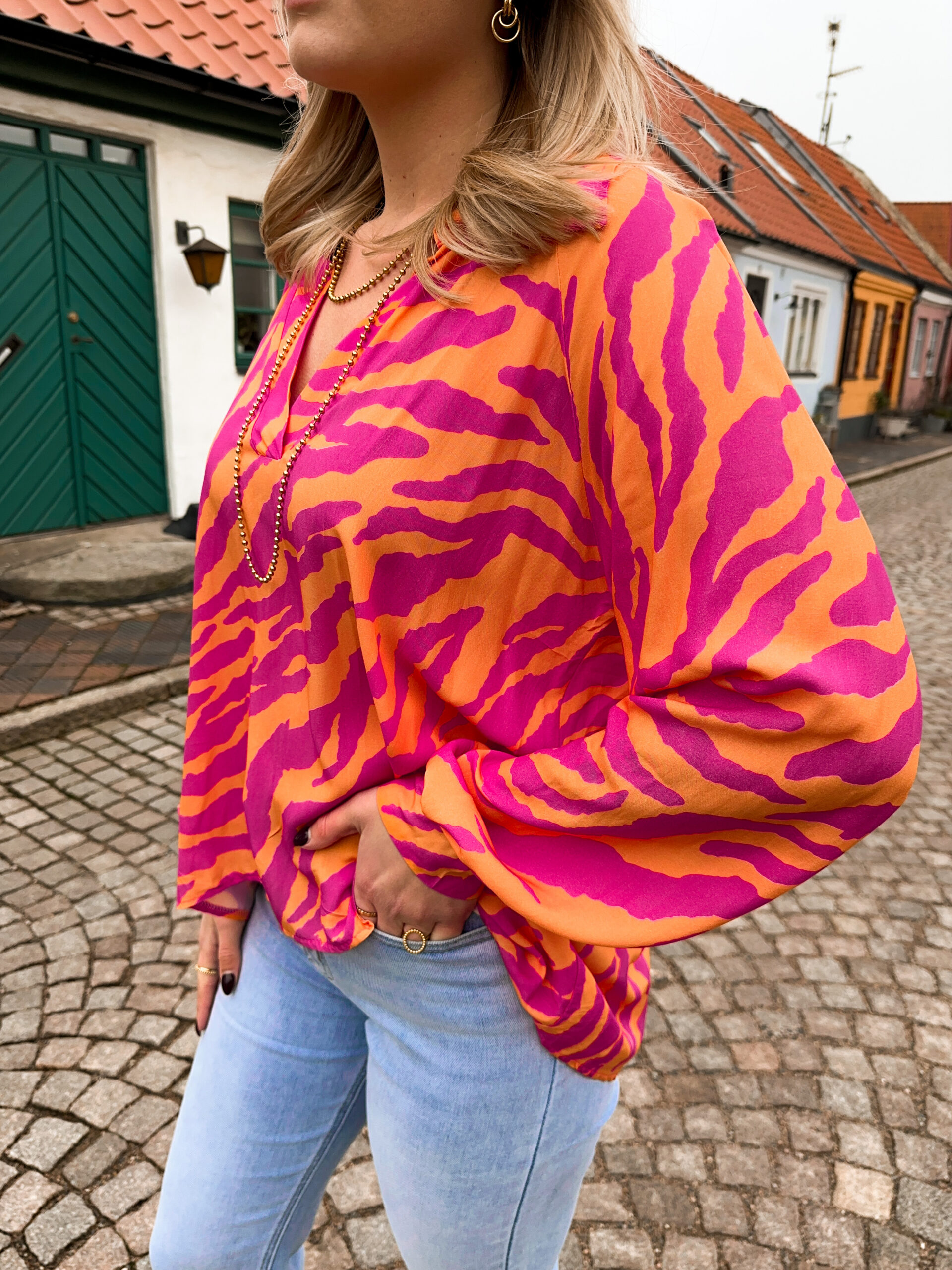 Mönstrad Blus - Cerise/Orange - Zebra - Bild 3