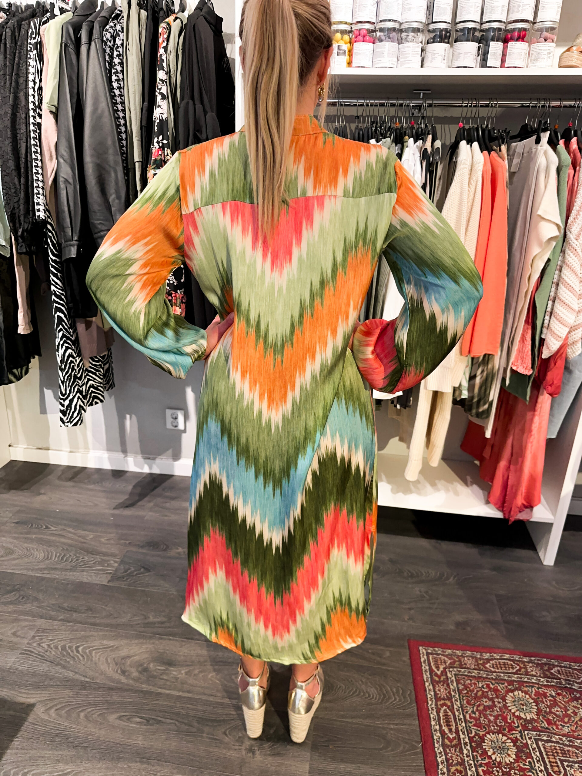 Mönstrad Silkesklänning - Grön - Bild 4