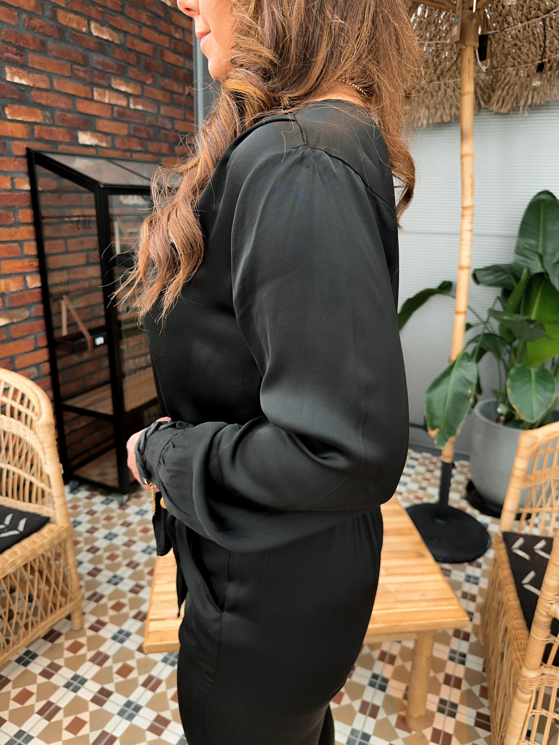 Satinblus - Knyte - Svart - Bild 3